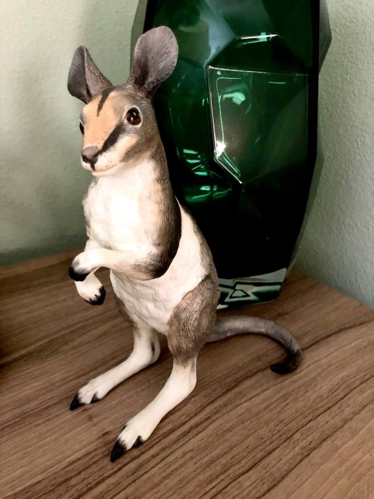 A Lenox porcelain figurine of a Bridled Nail-Tail Wallaby for the Smithsonian Institution from the "Endangered Baby Animals" series. 