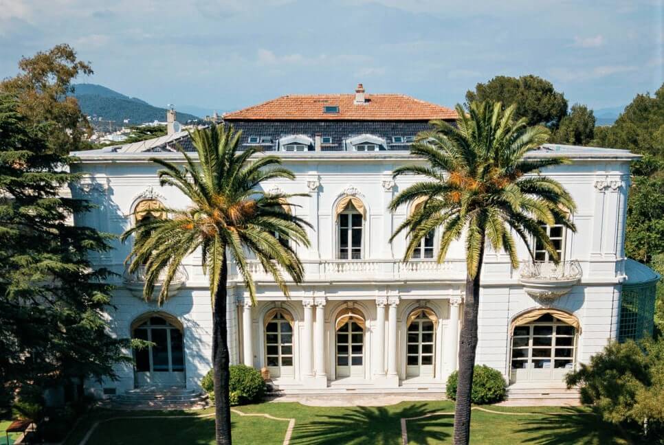 The Villa Rocabella features in the 2022 Downton Abbey movie. 