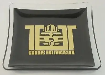 A souvenir trinket dish from the King Tut exhibit in Seattle. 